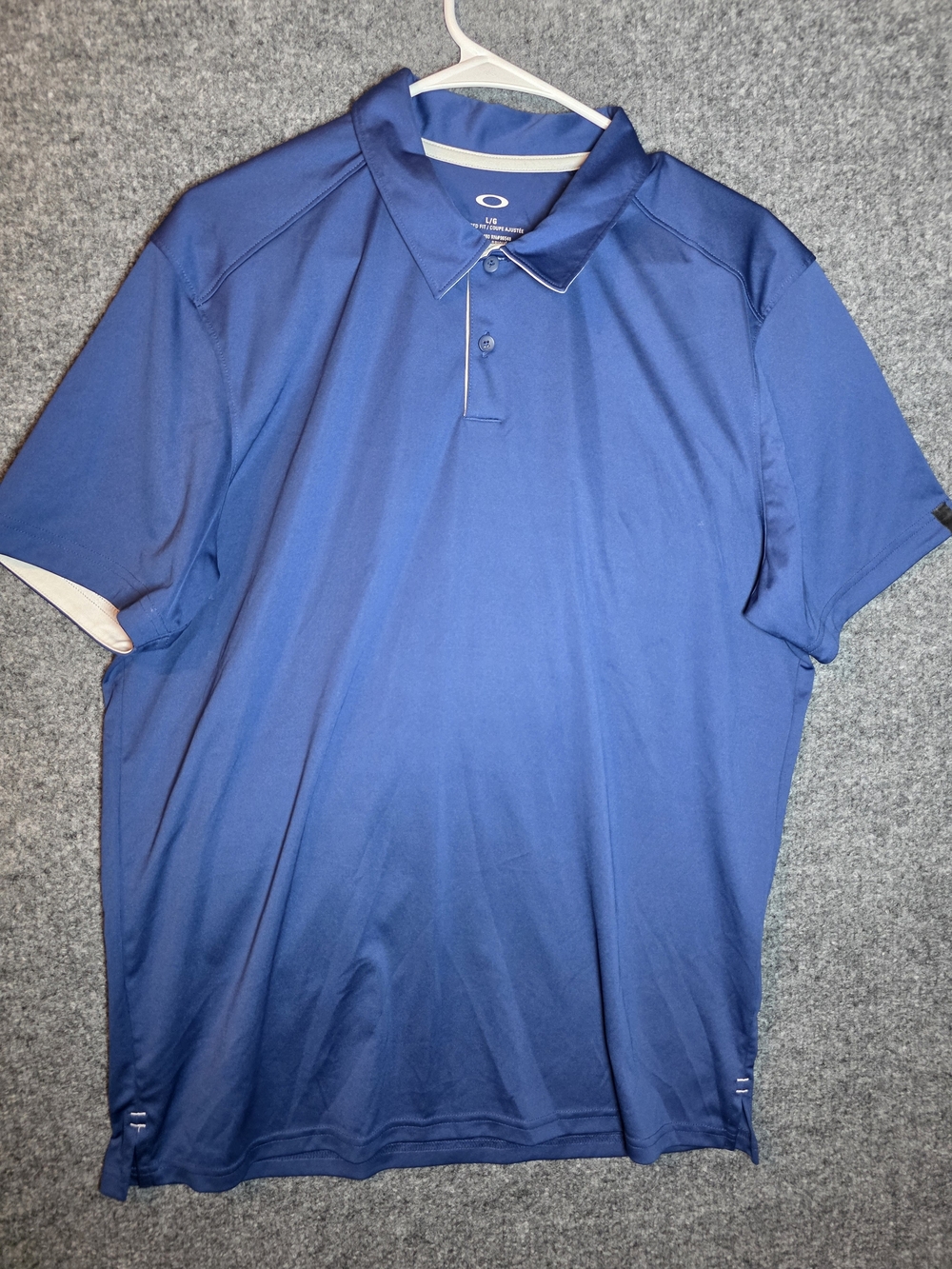 Oakley Men’s Blue Tailored Fit Performance Golf Polo Shirt Size Large